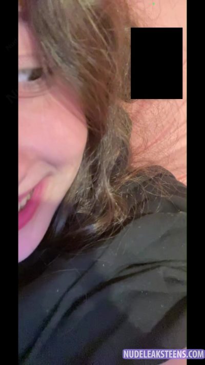 Cel Nya- She plays with her boobs and pussy in a video call