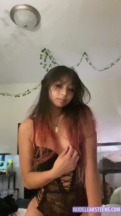 Luna Kovo- Asian slut slowly strips like a little whore