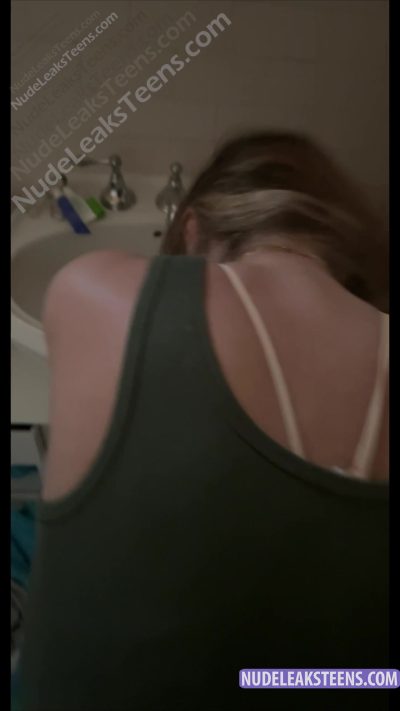 Rosa Musante – Hot blonde takes it deep from behind