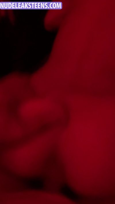 Shannah – She has a rough doggystyle sex