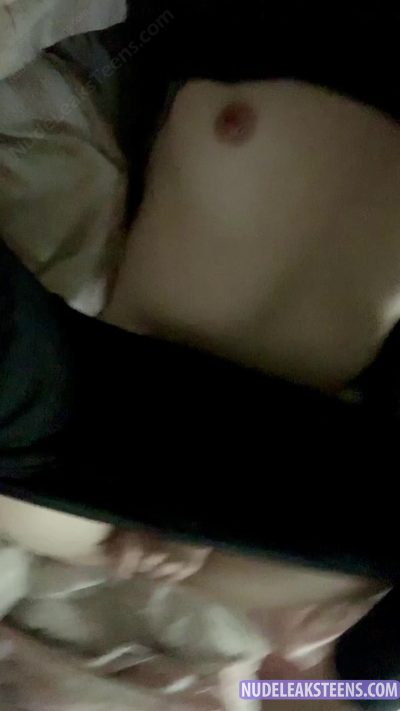 Kate Sith – She lays naked running her hands through her tits, then plays with sexy pussy